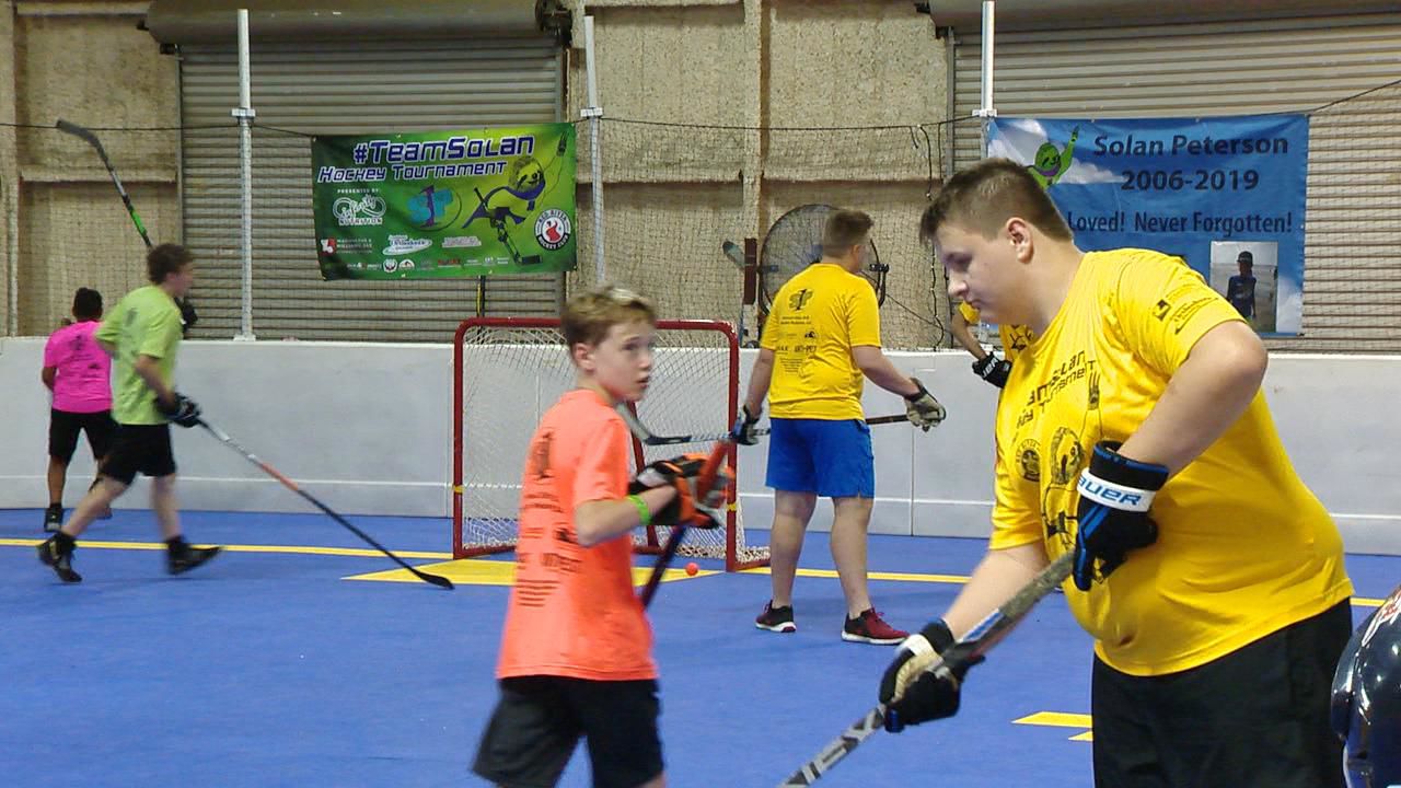 Dek Hockey